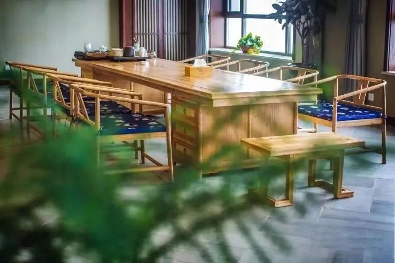 ��2��Ա�������ٷ���վ