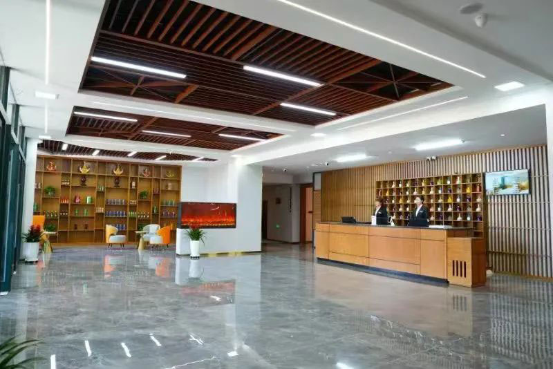 ��2��Ա�������ٷ���վ